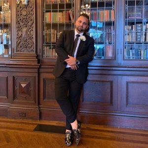 Meet your Posher, Fevzi